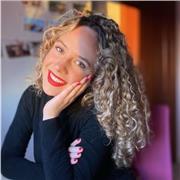 ¡Hola! Imparto clases de apoyo y refuerzo para ESO y PRIMARIA en todas las asignaturas. Me encantaría ayudar a tu hijo/a a que mejore sus notas y disfrute de estudiar y de las asignaturas que se les hace cuesta arriba. ¡Para mí sería un placer!